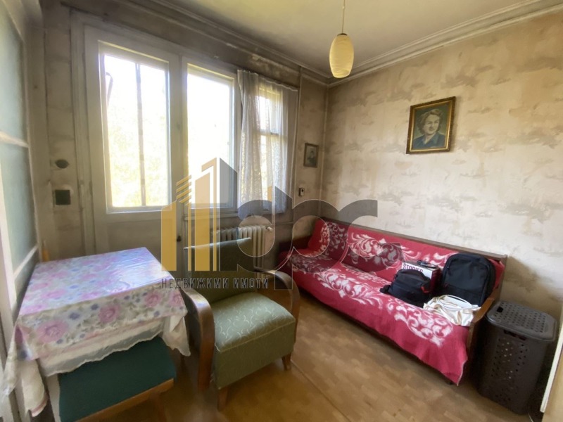 Продава 2-СТАЕН, гр. София, Център, снимка 2 - Апартаменти - 52362171