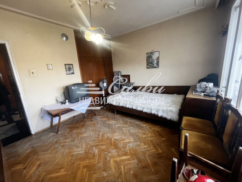 Продава МНОГОСТАЕН, гр. Шумен, Куршун чешма, снимка 5 - Апартаменти - 52602365