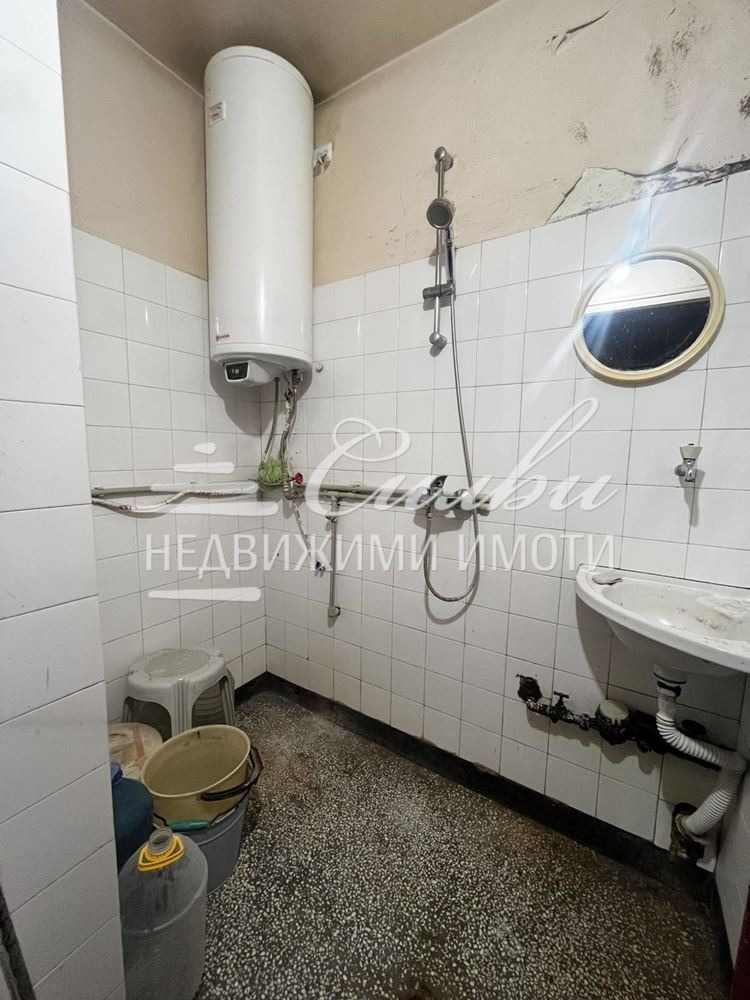 Продава МНОГОСТАЕН, гр. Шумен, Куршун чешма, снимка 13 - Апартаменти - 52602365