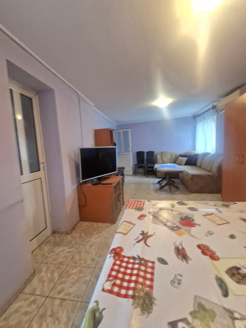 Till salu  Hus region Plovdiv , Sadovo , 104 kvm | 78931596 - bild [6]