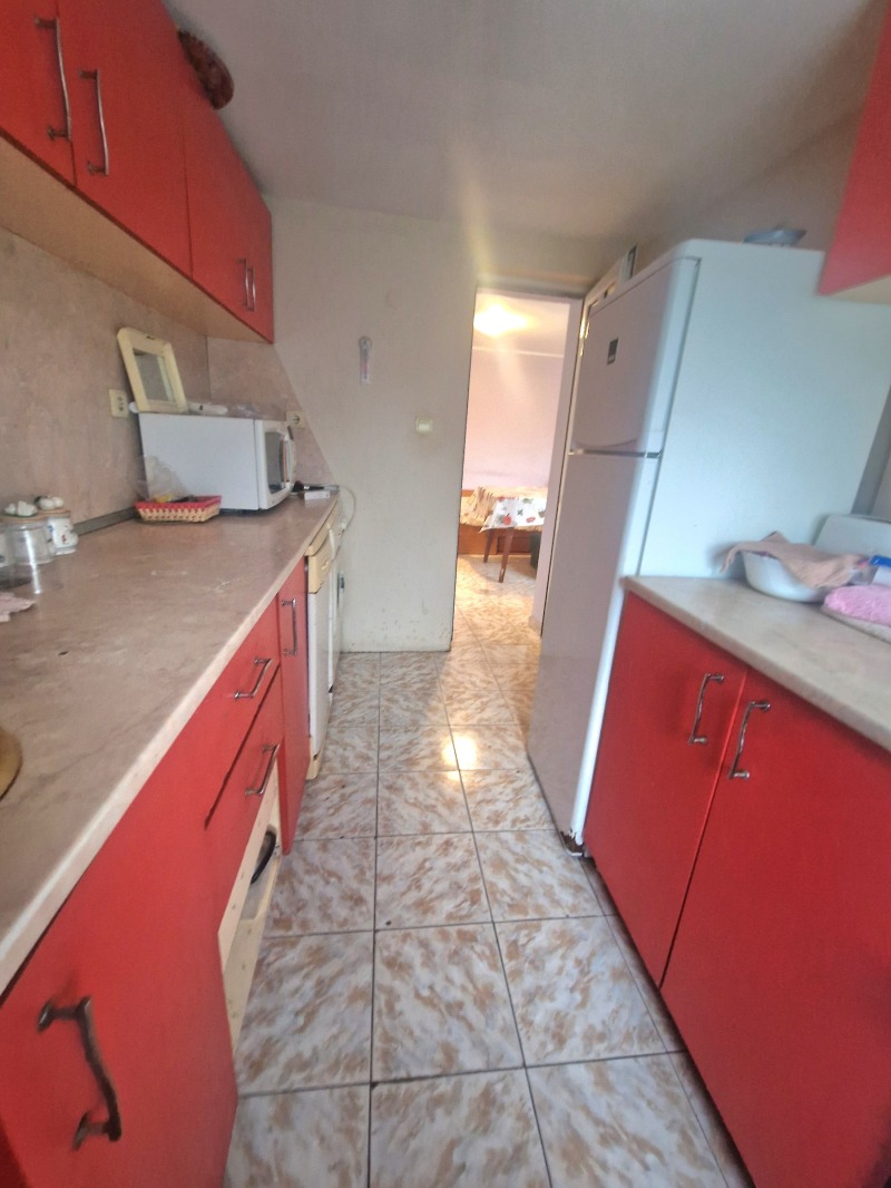 Till salu  Hus region Plovdiv , Sadovo , 104 kvm | 78931596 - bild [8]