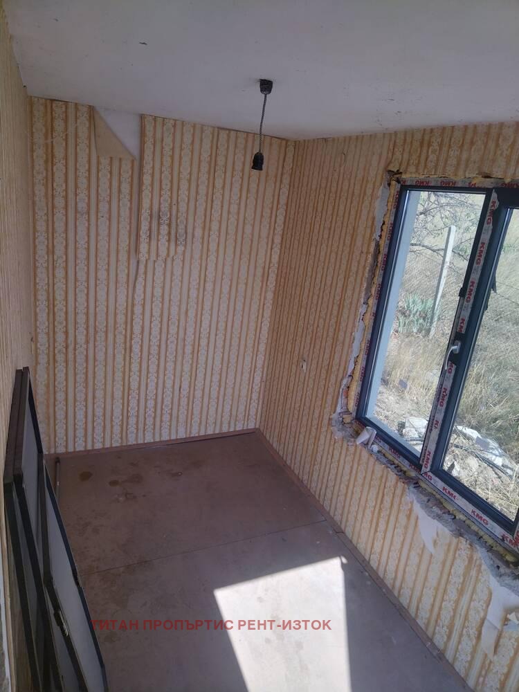 Продава КЪЩА, гр. Бургас, м-ст Каптажа, снимка 12 - Къщи - 51366511