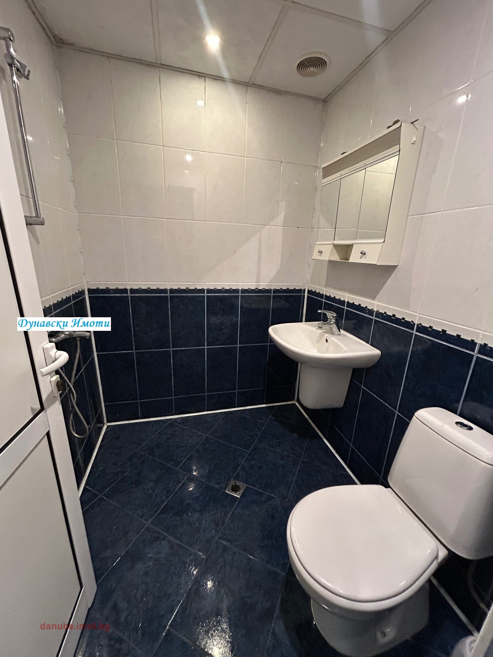 Продава ЕТАЖ ОТ КЪЩА, гр. Русе, Дружба 2, снимка 7 - Етаж от къща - 54053858