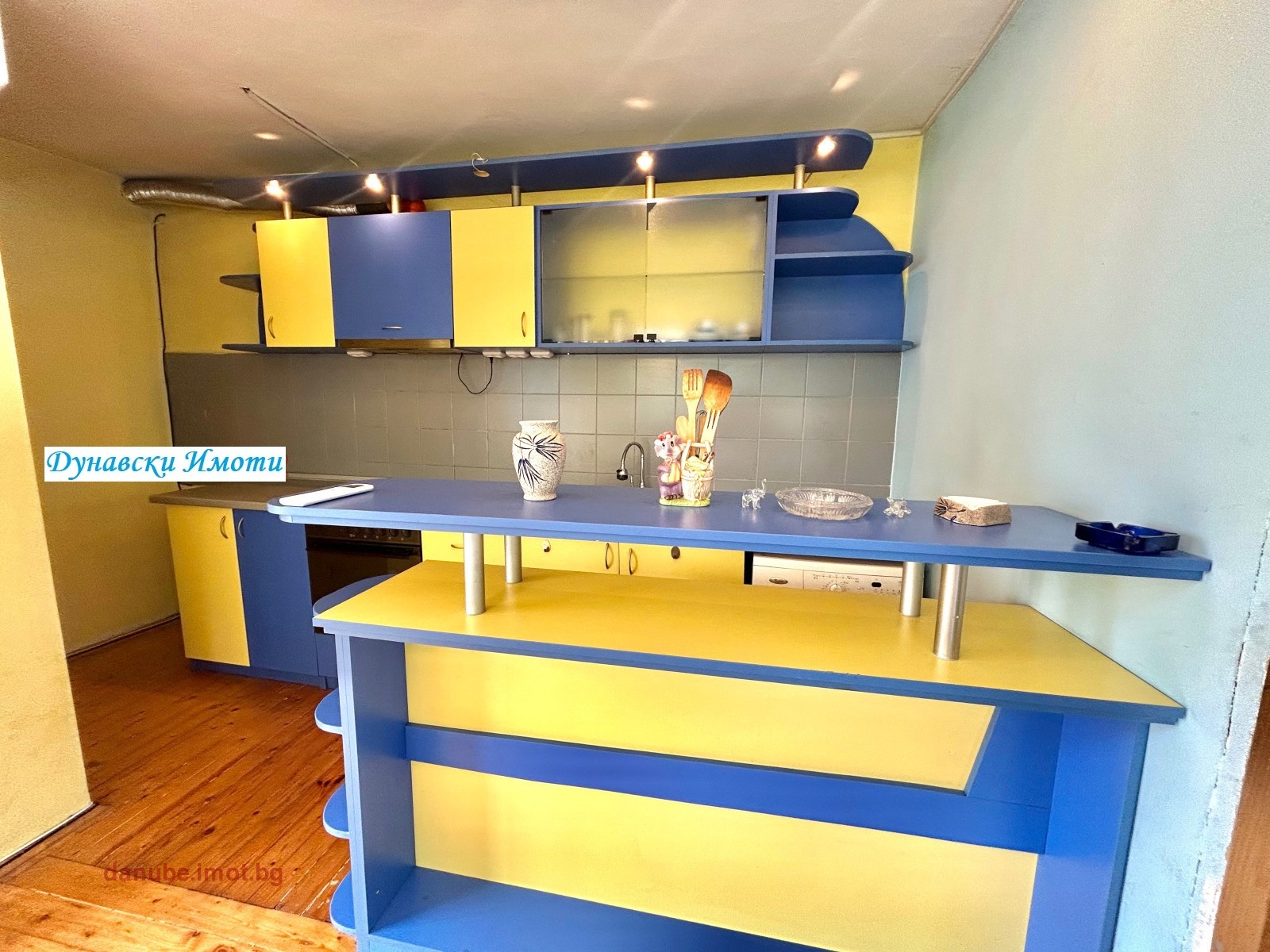 Продава ЕТАЖ ОТ КЪЩА, гр. Русе, Дружба 2