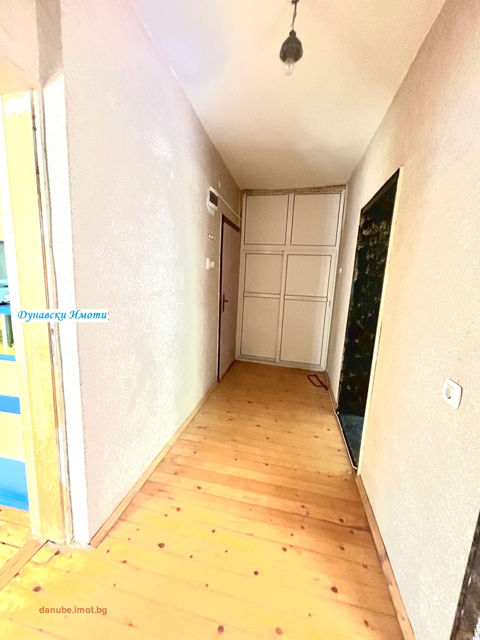 Продава ЕТАЖ ОТ КЪЩА, гр. Русе, Дружба 2, снимка 10 - Етаж от къща - 54053858