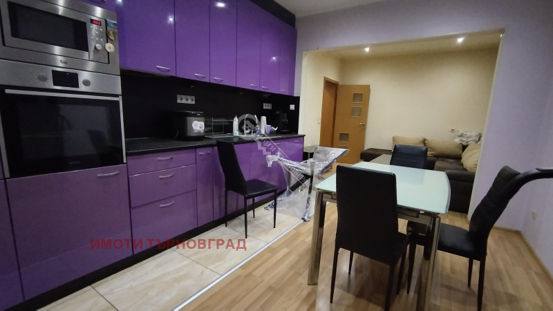 Продава 4-СТАЕН в град Велико Търново, Център - 146 кв.м / 185 500 € » 362 806.47 лв., ИМОТИ ТЪРНОВГРАД