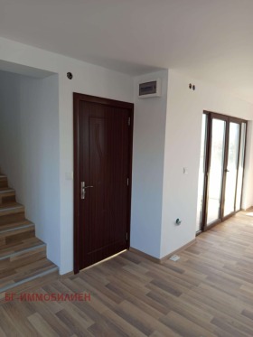 House Sredets, region Burgas 6