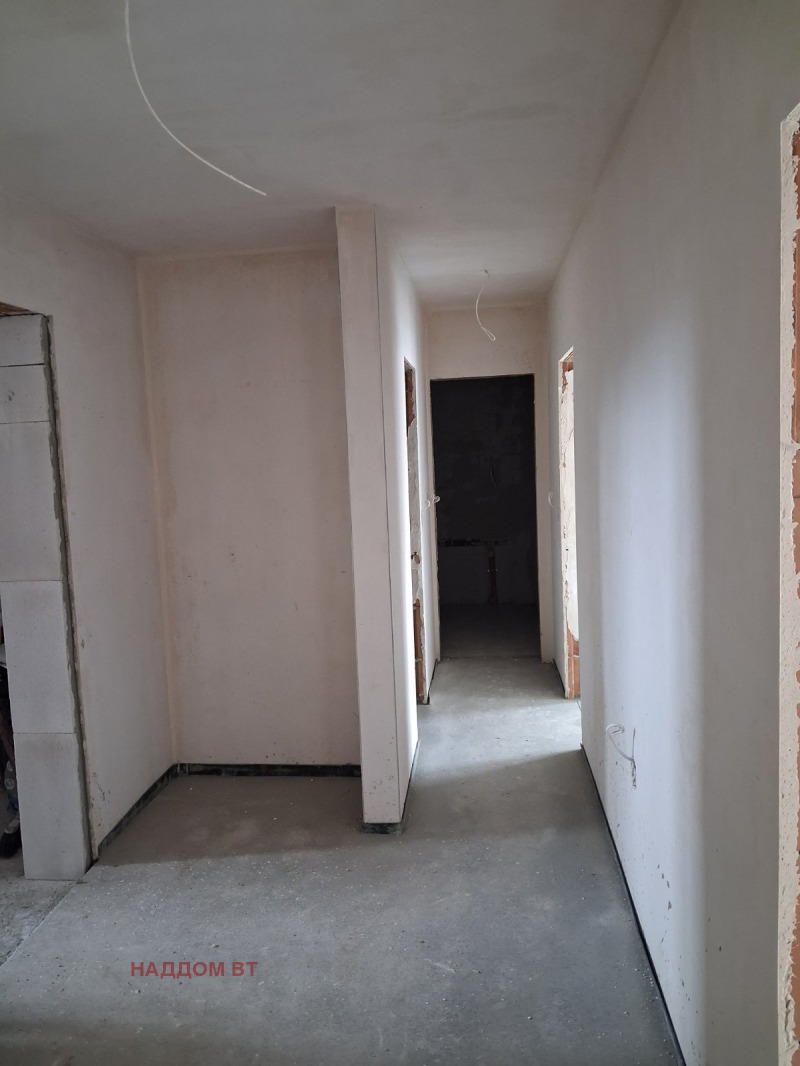 Продава  2-стаен град Велико Търново , Бузлуджа , 68 кв.м | 64122855 - изображение [5]