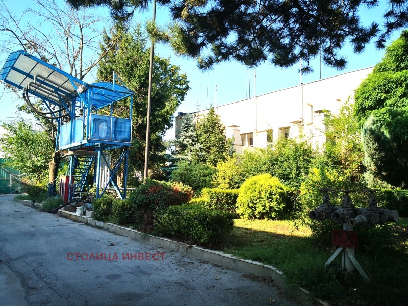 Продава ПРОМ. ПОМЕЩЕНИЕ, гр. Русе, Промишлена зона - Изток, снимка 13 - Производствени сгради - 52833215