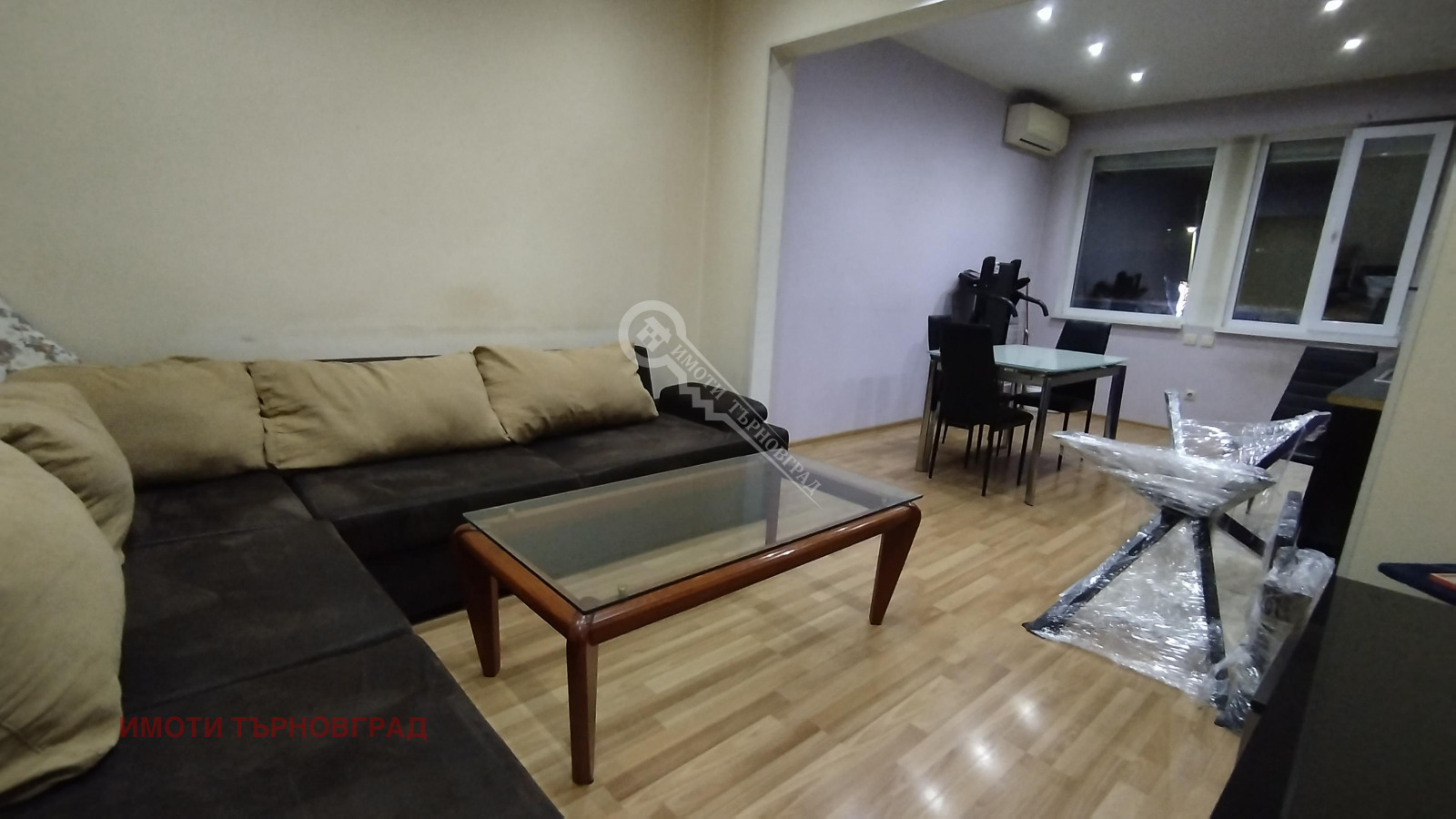 Продава 4-СТАЕН, гр. Велико Търново, Център, снимка 2 - Апартаменти - 48699600