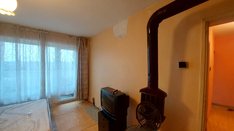 Продава 1-СТАЕН, гр. Хасково, Червена стена, снимка 2 - Апартаменти - 53455406