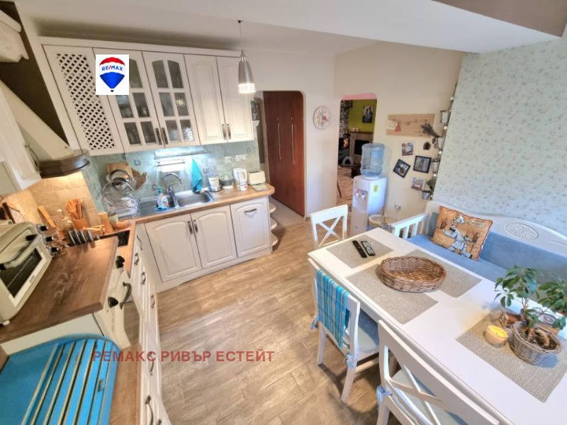 Продава  3-стаен град Русе , Възраждане , 97 кв.м | 34429263 - изображение [5]