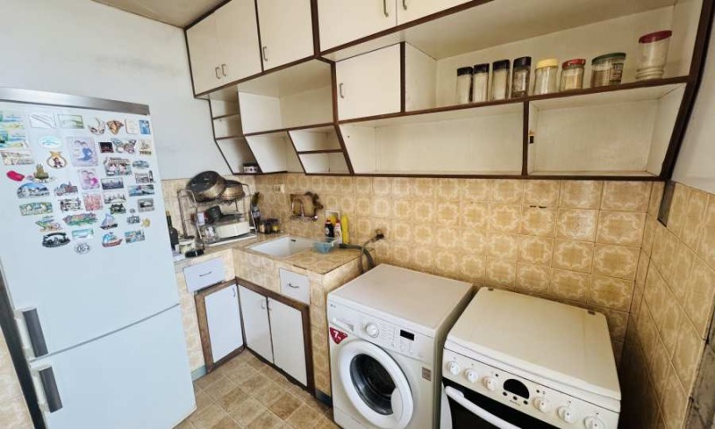 Продава 3-СТАЕН, гр. Велико Търново, Център, снимка 12 - Апартаменти - 52929671