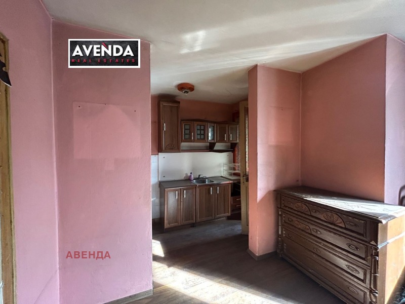 Продава КЪЩА, гр. София, Враждебна, снимка 5 - Къщи - 52389282