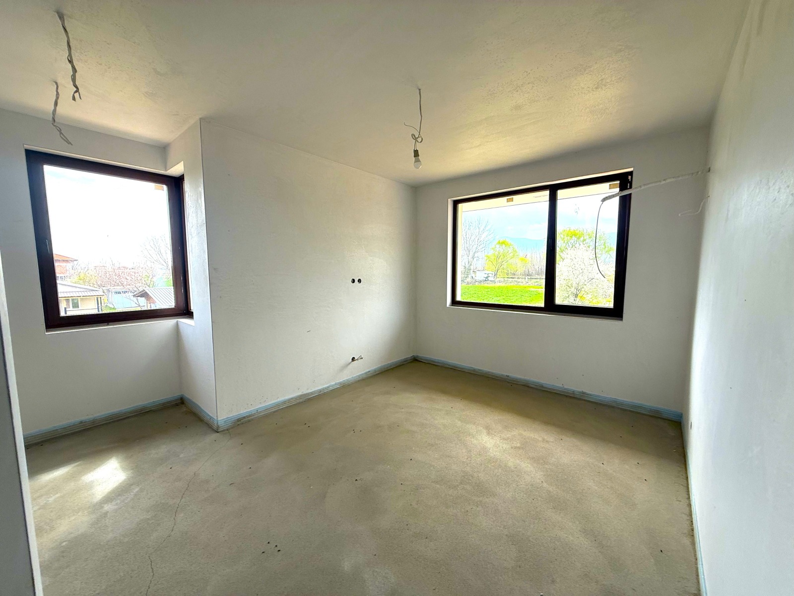 Продава КЪЩА, с. Златитрап, област Пловдив, снимка 15 - Къщи - 54090073