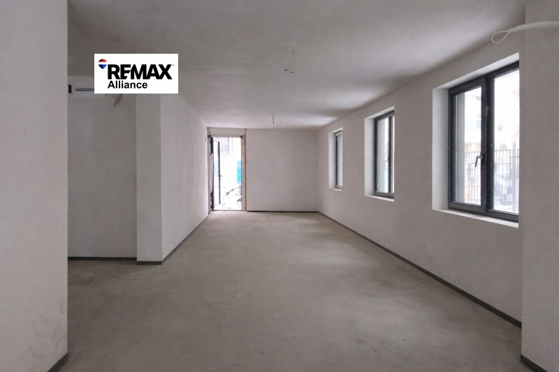 Продава ОФИС в град София, Център - 108 кв.м / 464 949 € » 909 361.20 лв., РЕМАКС АЛИАНС