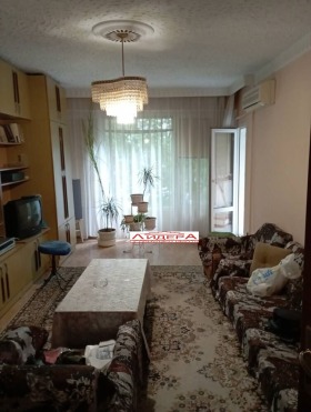 Продажба на тристайни апартаменти в град Пловдив — страница 18 - изображение 11 
