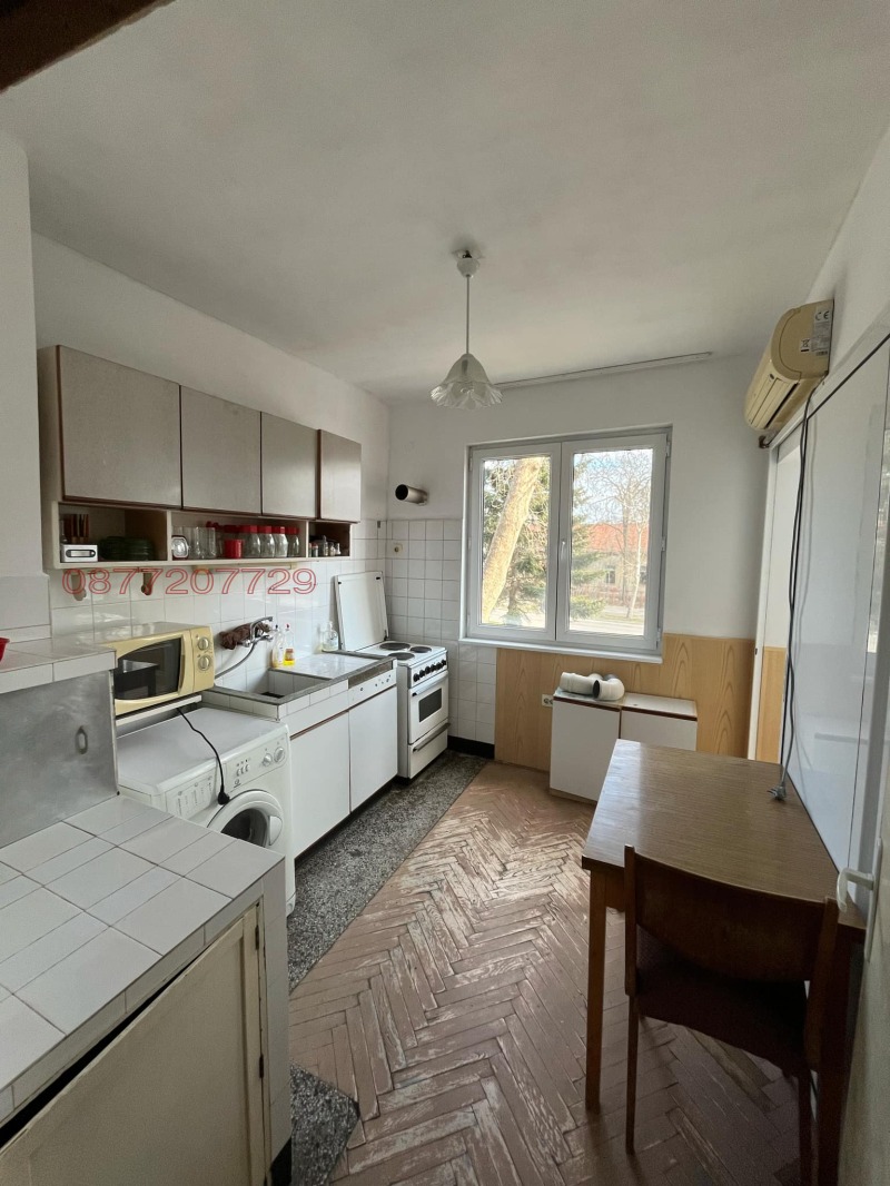 Продава 2-СТАЕН, гр. Ямбол, Генерал Заимов, снимка 3 - Апартаменти - 52785954