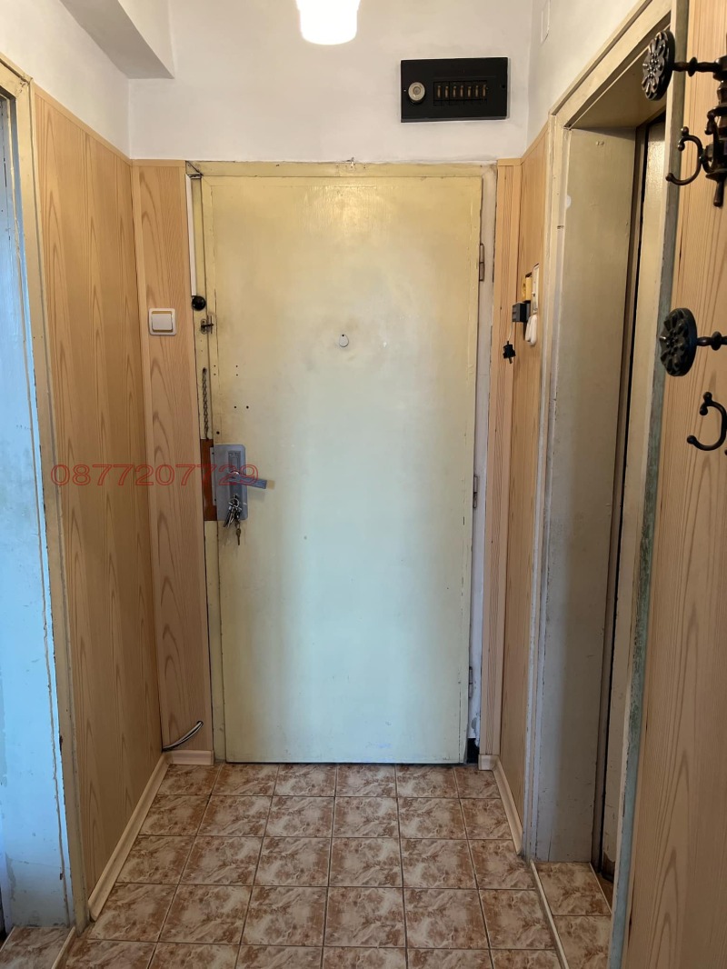 Продава 2-СТАЕН, гр. Ямбол, Генерал Заимов, снимка 2 - Апартаменти - 52785954