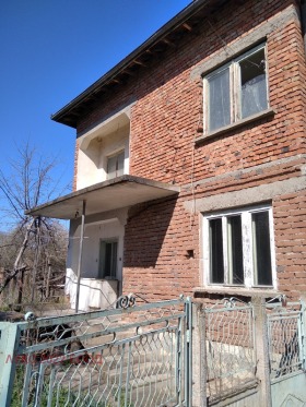 Продажба на имоти в с. Хайредин, област Враца - изображение 3 