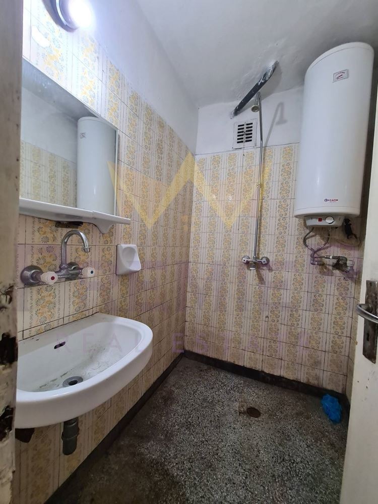 Te koop  2 slaapkamers Varna , Tsentar , 100 m² | 60088900 - afbeelding [12]