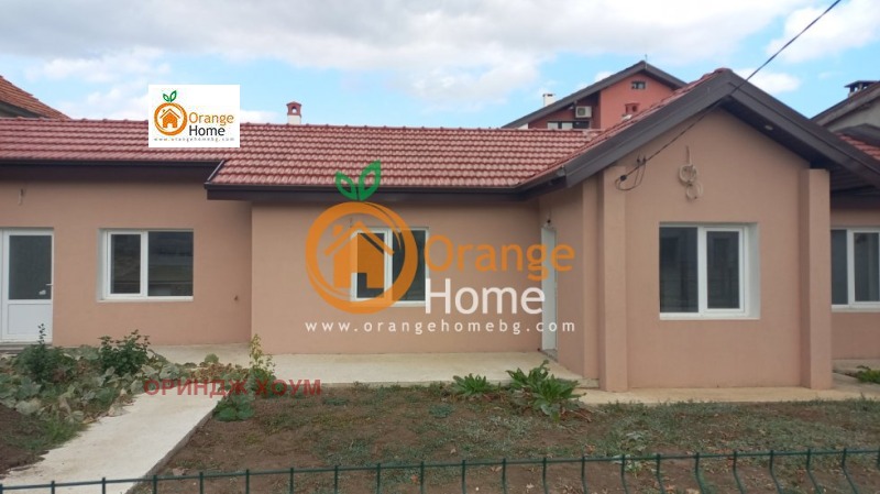 Продава КЪЩА, гр. Каварна, област Добрич