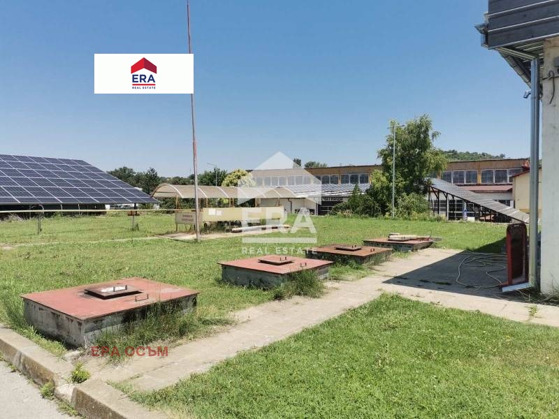 Продава БИЗНЕС ИМОТ, гр. Ловеч, Промишлена зона - Изток, снимка 8 - Други - 52221905
