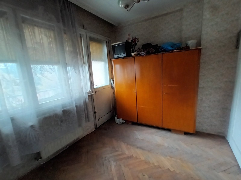 Продава  2-стаен град Шумен , Център , 63 кв.м | 96577051 - изображение [3]