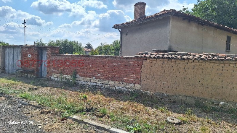 Продава КЪЩА, с. Партизанин, област Стара Загора