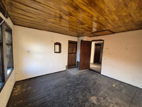 Casa Stantchov han, região Gabrovo 14