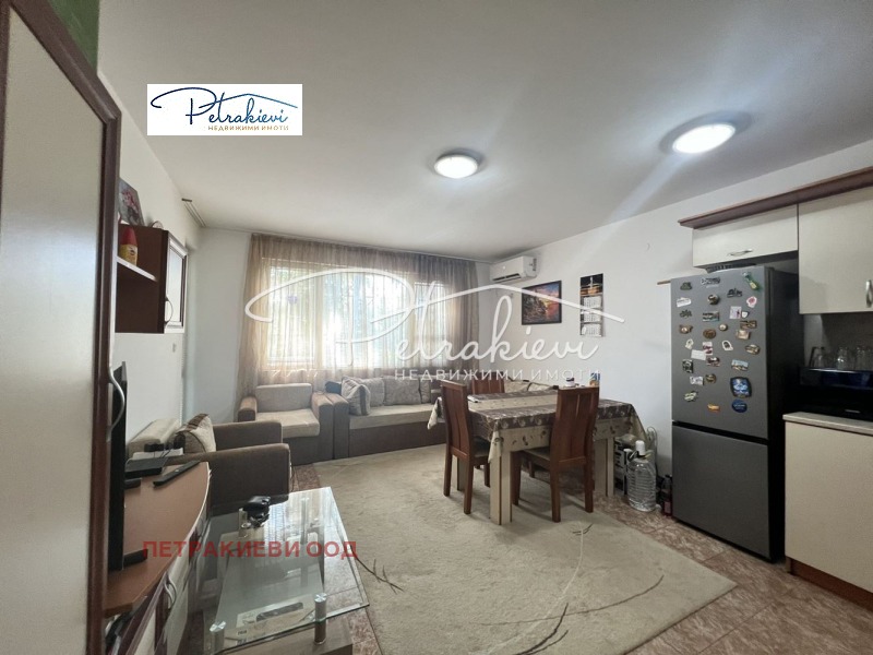 En venta  1 dormitorio Burgas , Izgrev , 64 metros cuadrados | 70623867 - imagen [2]