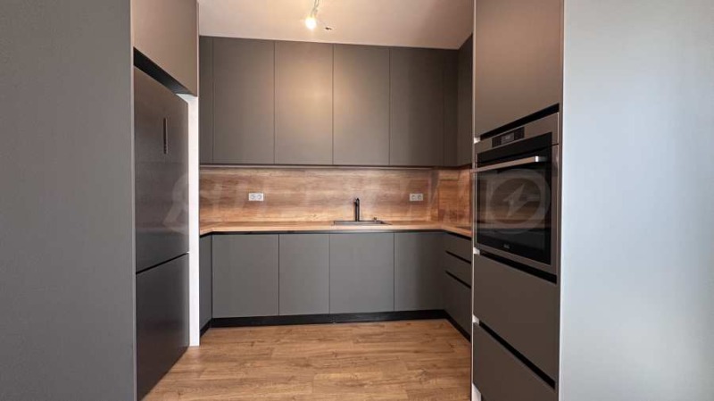 For Sale  2 bedroom Plovdiv , Mladezhki Halm , 105 sq.m | 19330815 - image [5]