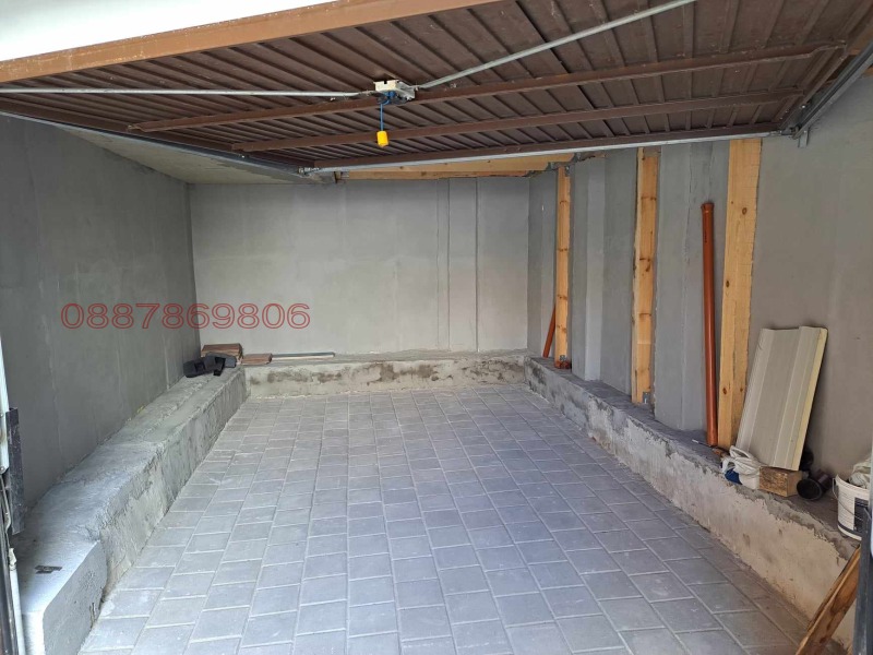 Продава ГАРАЖ, ПАРКОМЯСТО, гр. Поморие, област Бургас, снимка 4 - Гаражи и паркоместа - 52781819