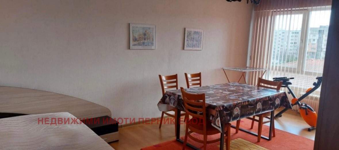 Продава 2-СТАЕН, гр. Перник, Изток, снимка 2 - Апартаменти - 54423104