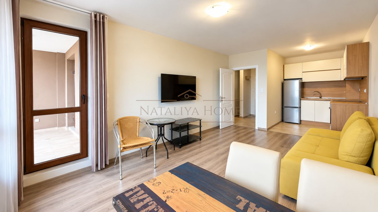 Продава 2-СТАЕН, гр. Бургас, Сарафово, снимка 2 - Апартаменти - 56709953
