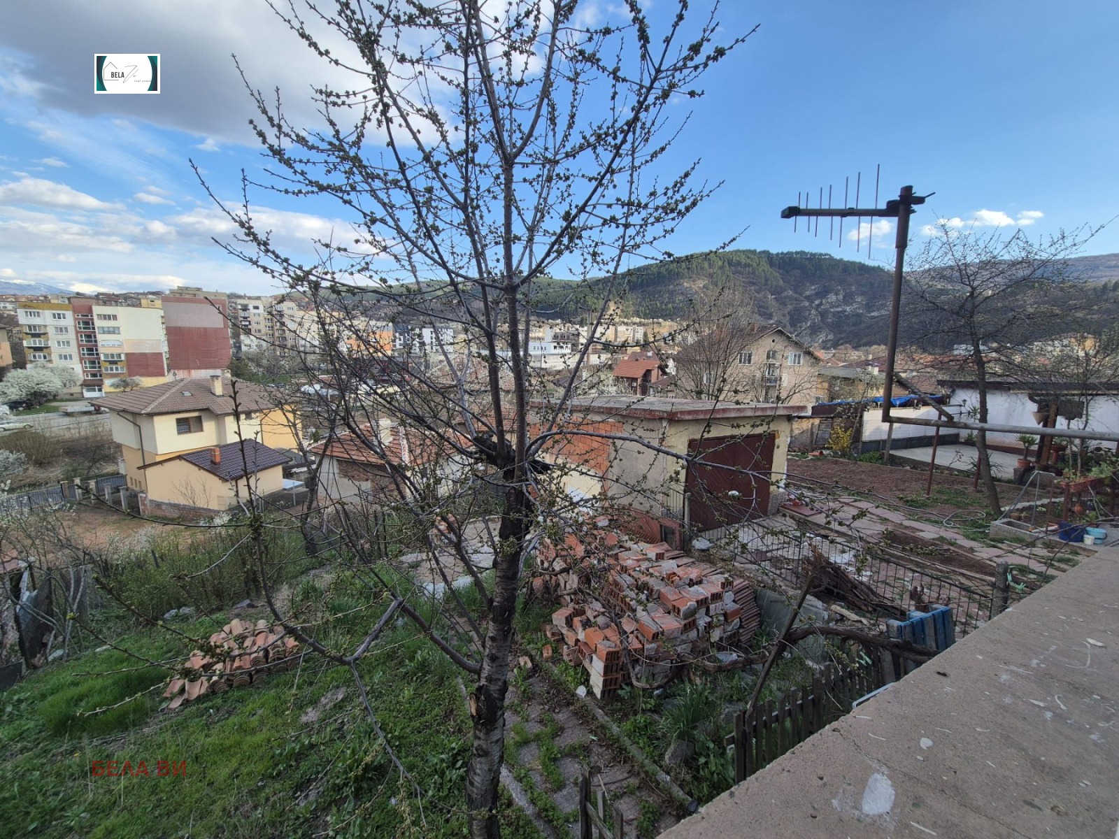 Продава КЪЩА, гр. Перник, Варош, снимка 7 - Къщи - 54343400