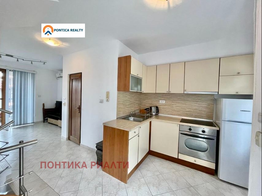 Продава ВИЛА, гр. Свети Влас, област Бургас, снимка 16 - Вили - 56075677