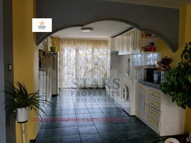 Продава МНОГОСТАЕН в град Варна, Операта - 148 кв.м / 299 000 € » 584 793.17 лв., СТАРС ПРОПЪРТИС КЪМПЪНИ ЕООД