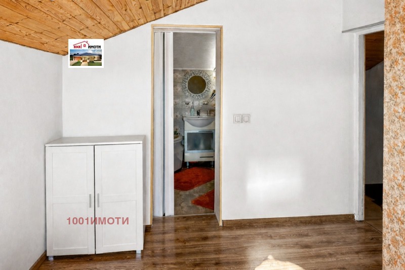 Продава КЪЩА, с. Царичино, област Добрич, снимка 16 - Къщи - 49447961