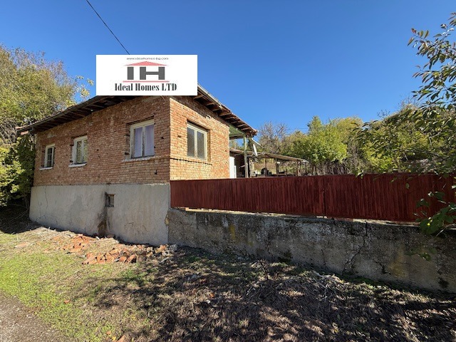 Продава КЪЩА, с. Николаево, област Велико Търново