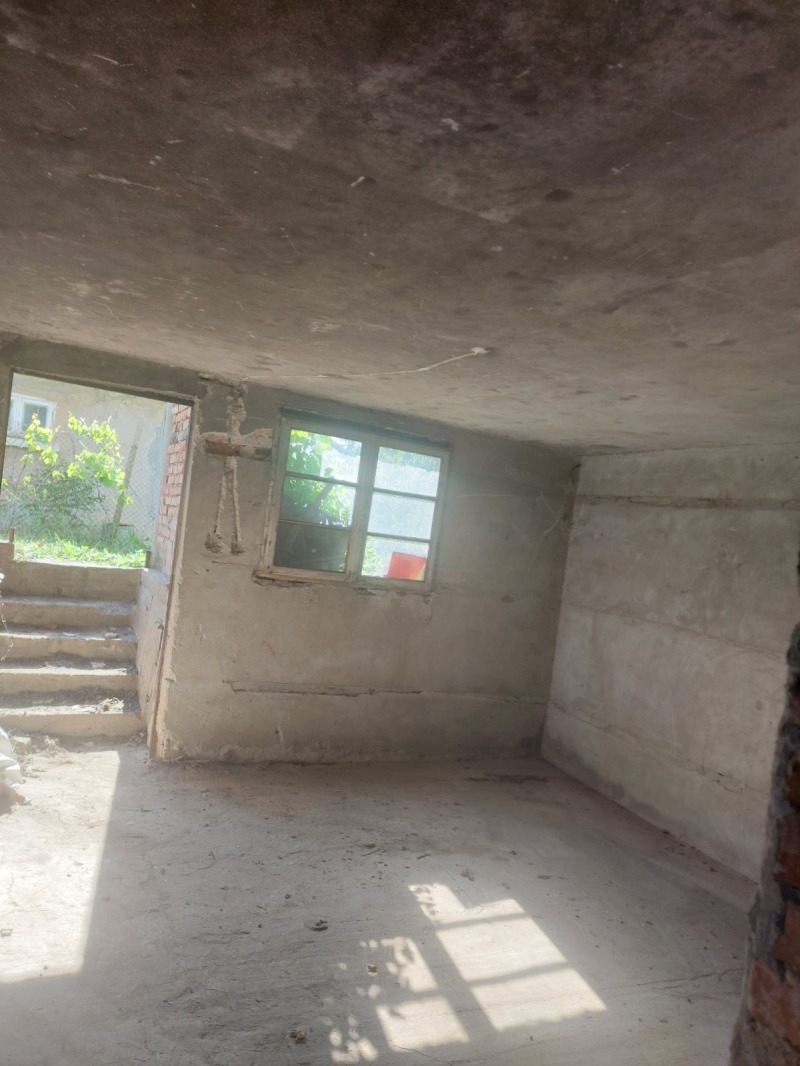 Na prodej  Vila Ruse , v.z. Rusofili , 65 m2 | 68645365 - obraz [3]