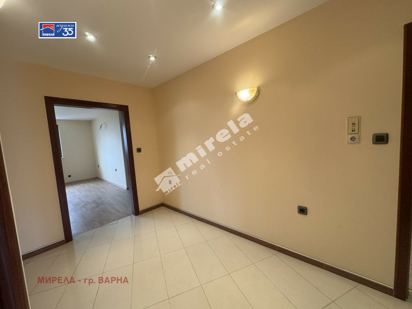 Продава МНОГОСТАЕН, гр. Варна, Окръжна болница-Генерали, снимка 7 - Апартаменти - 54941104