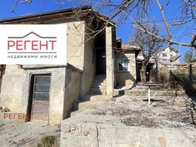 Casa Velcievți, Gabrovo 1