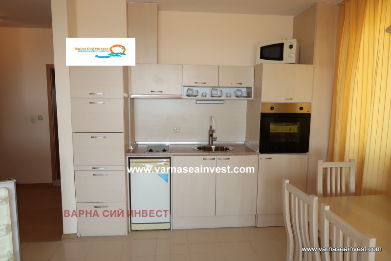 Продава  2-стаен област Добрич , с. Рогачево , 70 кв.м | 79680193 - изображение [2]