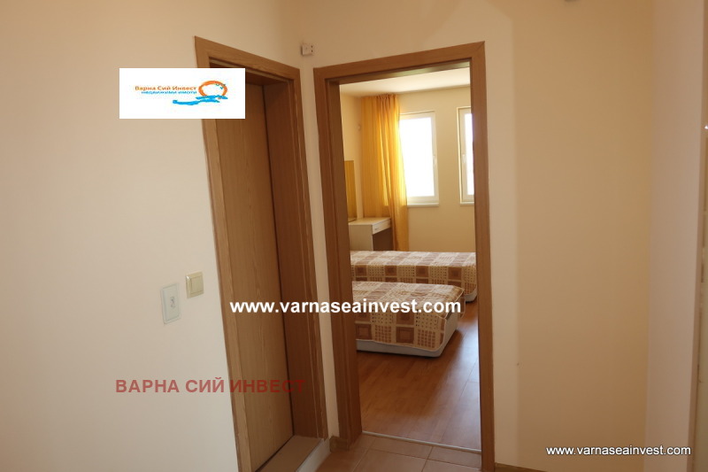 Продава  2-стаен област Добрич , с. Рогачево , 70 кв.м | 79680193 - изображение [12]
