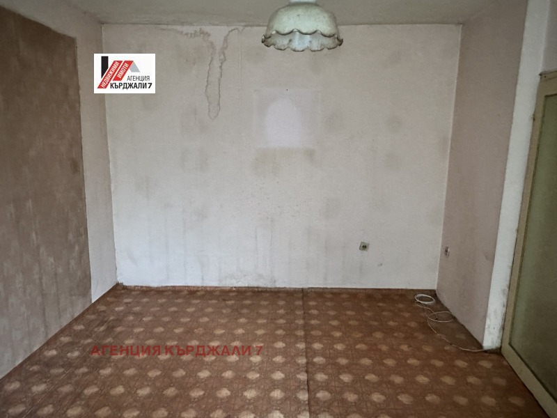 Продается  1 спальня Кърджали , Веселчане , 50 кв.м | 56961705