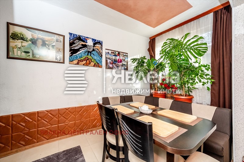 Продава ЕТАЖ ОТ КЪЩА, гр. Перник, Църква, снимка 12 - Етаж от къща - 53687249