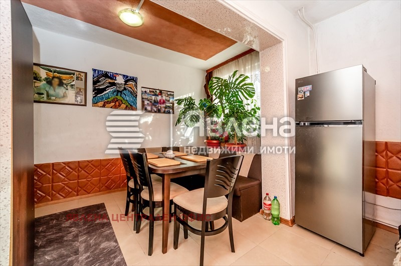 Продава ЕТАЖ ОТ КЪЩА, гр. Перник, Църква, снимка 13 - Етаж от къща - 53687249