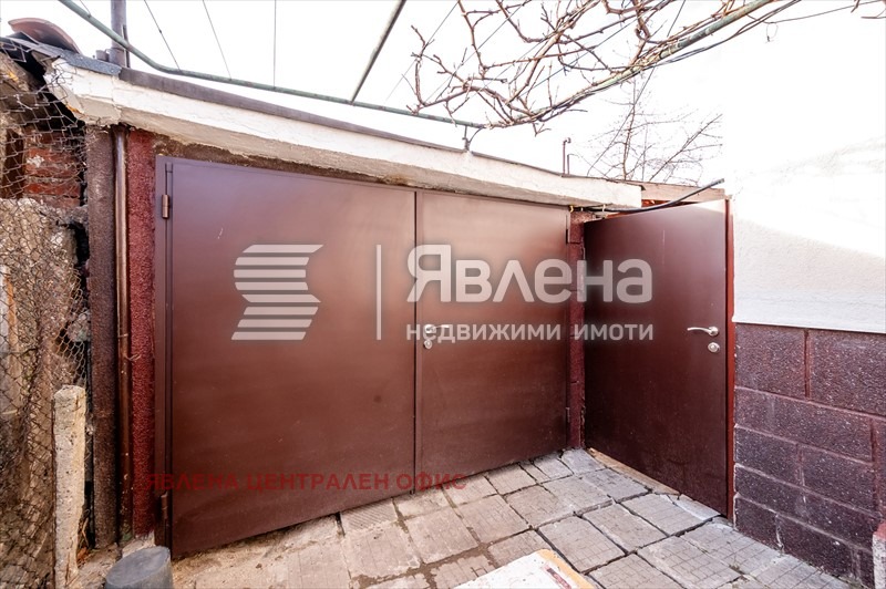 Продава ЕТАЖ ОТ КЪЩА, гр. Перник, Църква, снимка 3 - Етаж от къща - 53687249