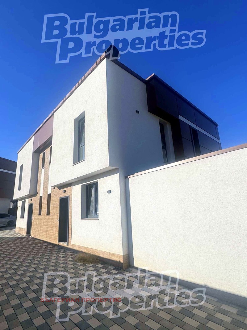 Te koop  Huis regio Plovdiv , Markovo , 170 m² | 82126930 - afbeelding [2]